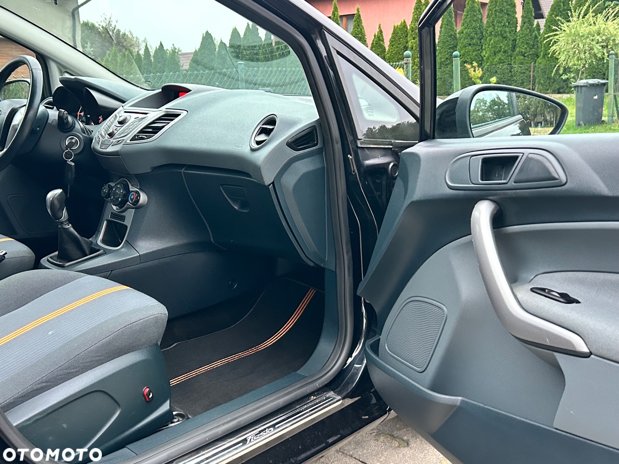 Ford Fiesta 1.25 Platinium X - 28