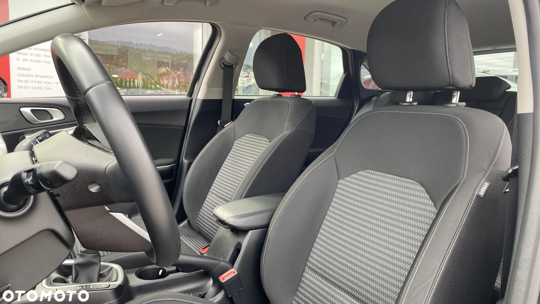 Kia Ceed 1.5 T-GDI M - 11