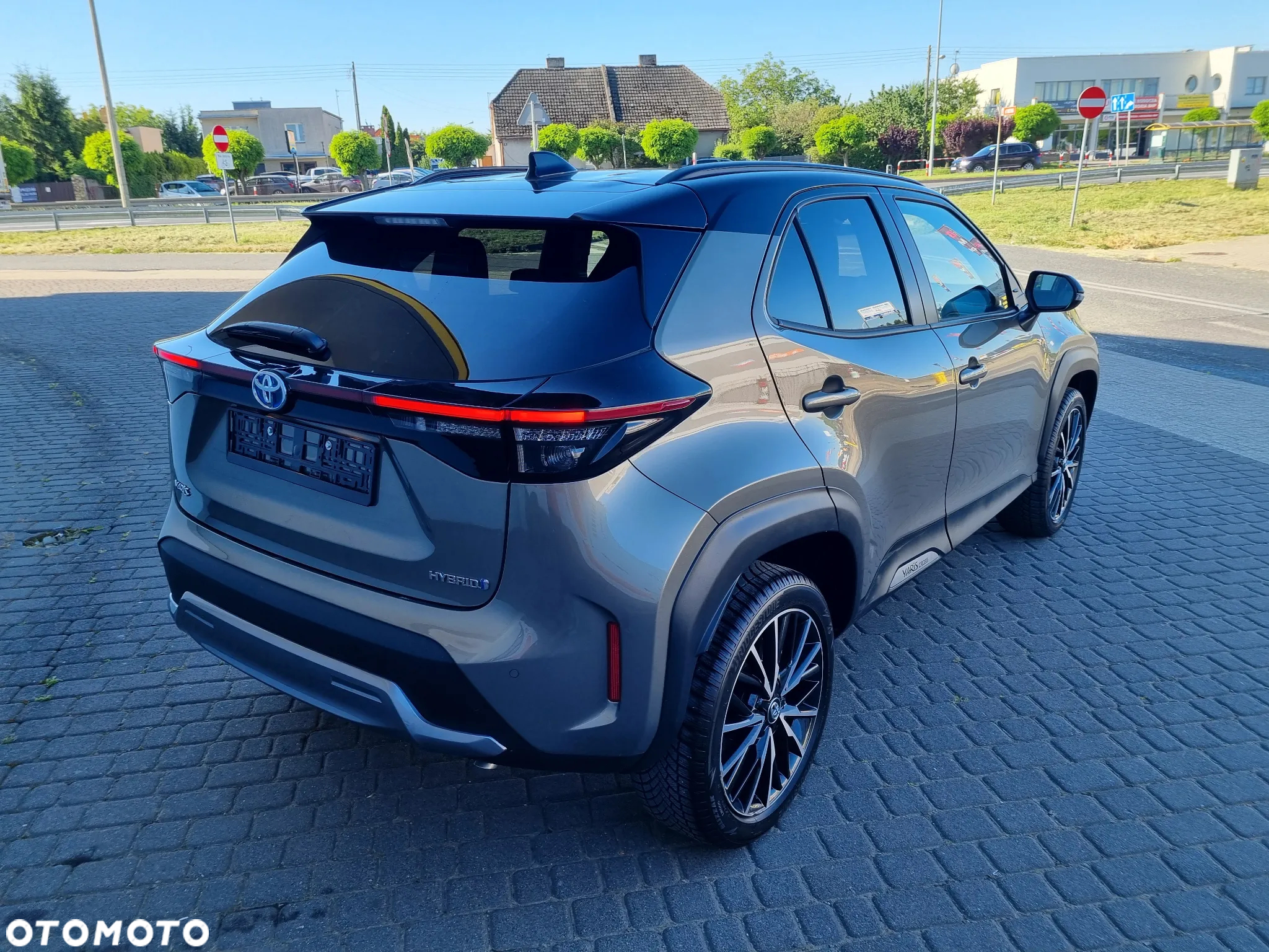 Toyota Yaris Cross Hybrid 1.5 Adventure - 2