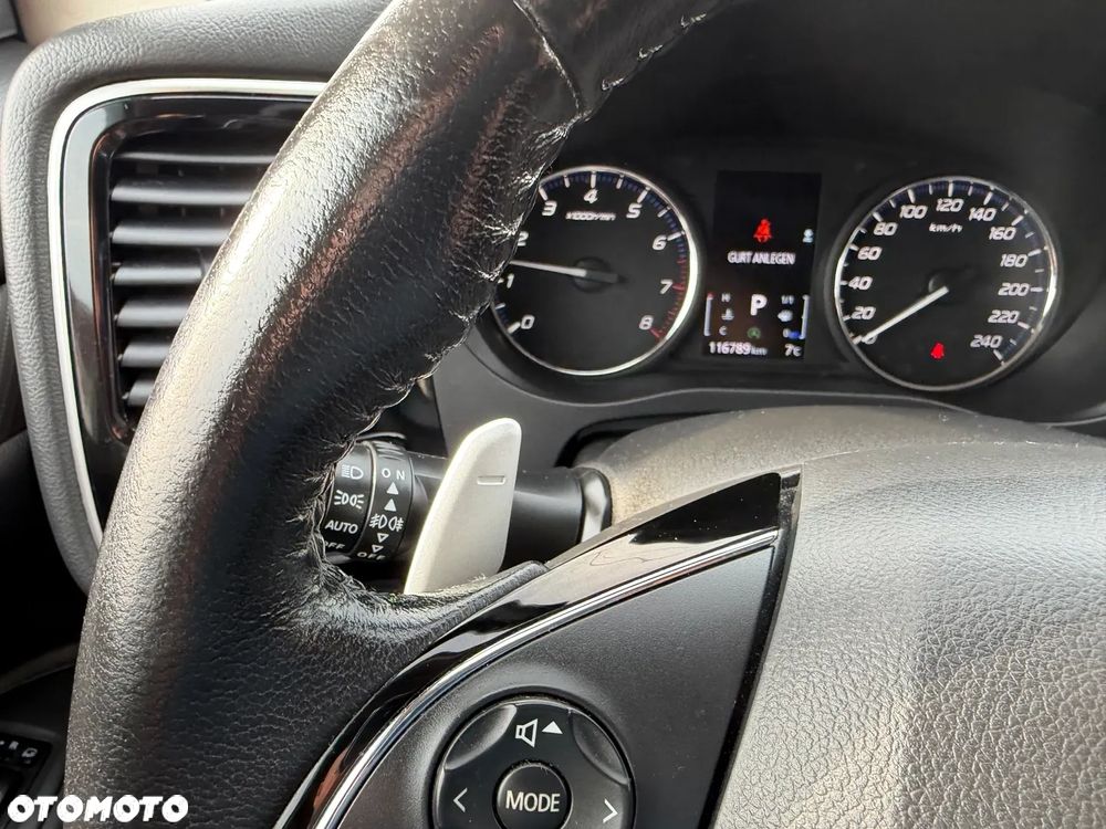 Mitsubishi Outlander 2.0 2WD CVT Active - 19