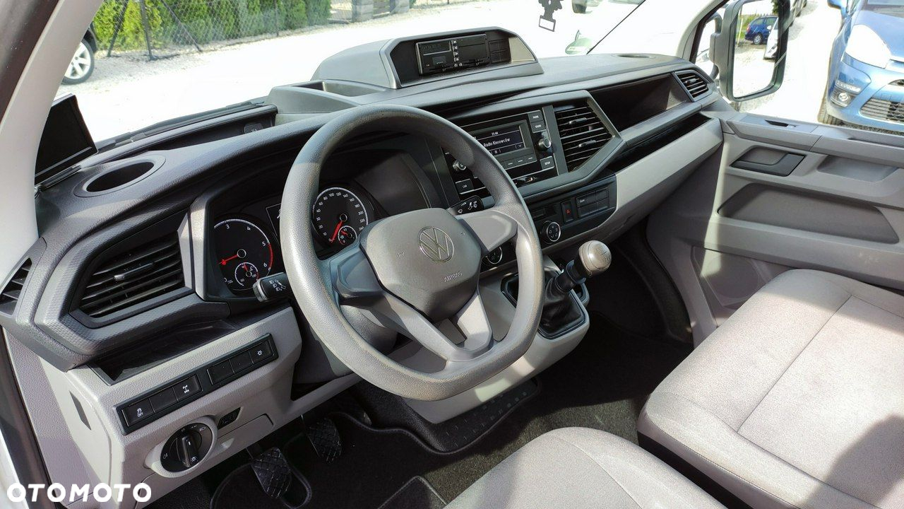 Volkswagen Transporter - 38