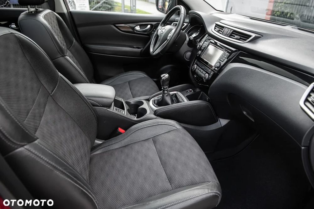 Nissan Qashqai 1.2 DIG-T Tekna+ - 29