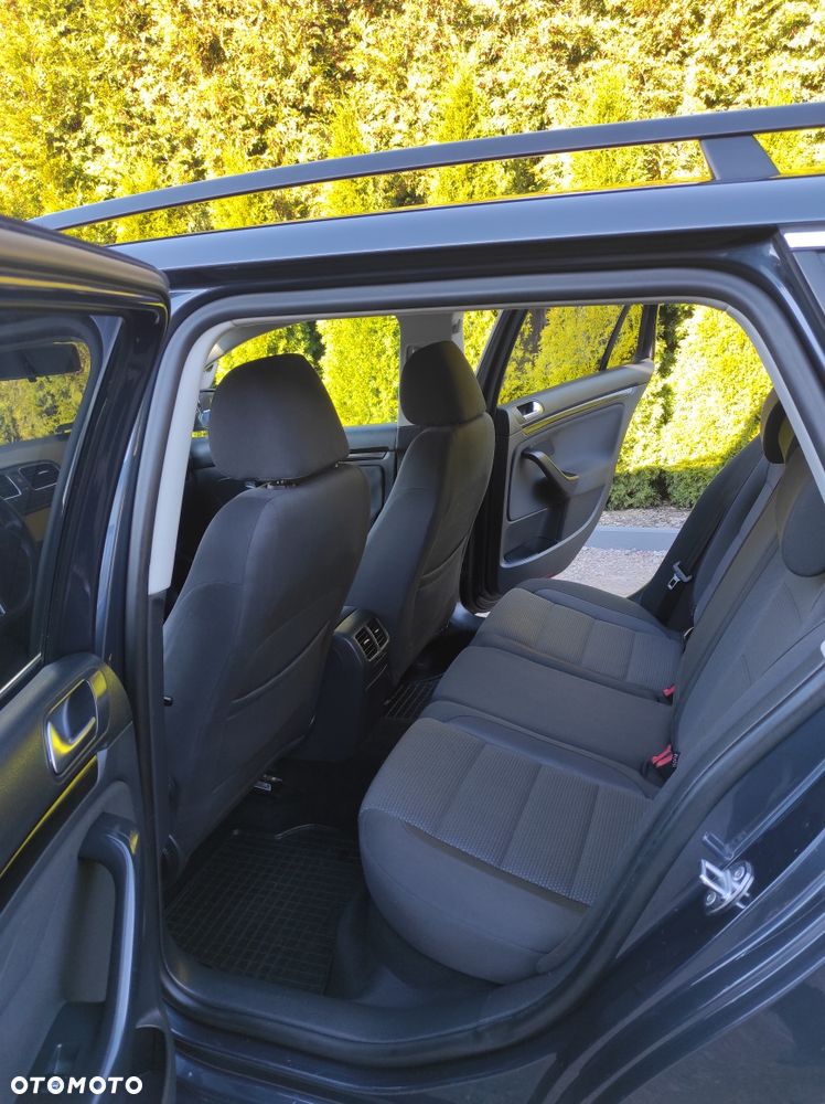 Volkswagen Golf - 5