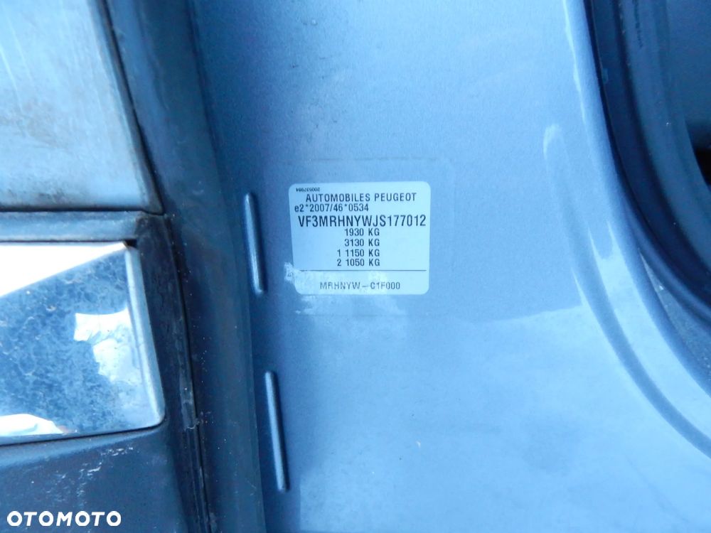 Peugeot 3008 PureTech 130 Stop & Start GPF EAT8 Allure Business-Paket - 22