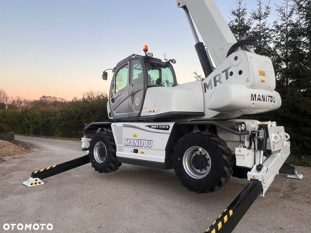 Manitou Ładowarka teleskopowa Manitou Mrt 2150 + Privilage Roto obrotowa 360 Pilot sterowanie radiowe Kosz Widły 2016/17 1840 2550 2540 silnik Mercedes 2150+ Merlo - 31