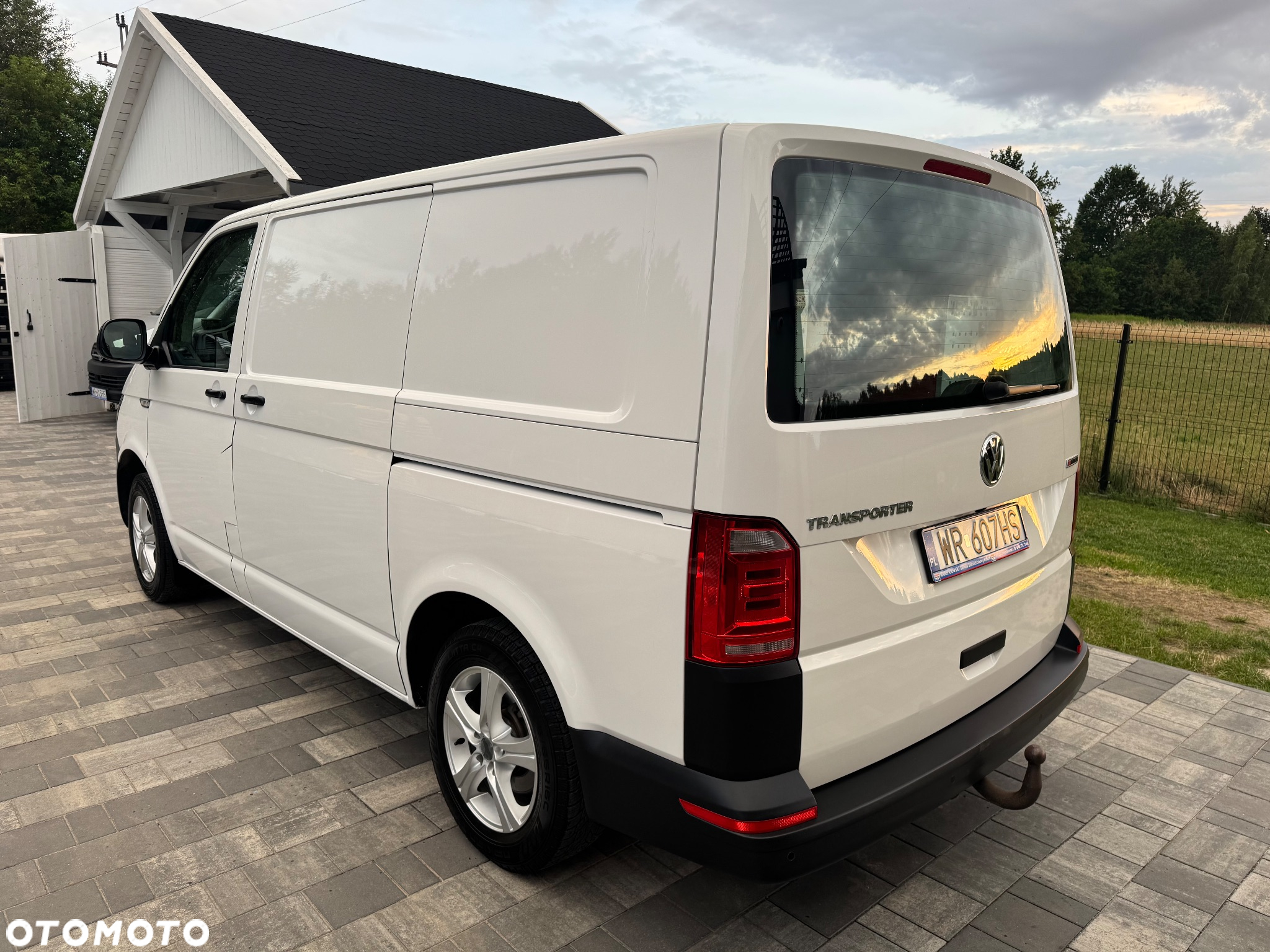Volkswagen Transporter - 4