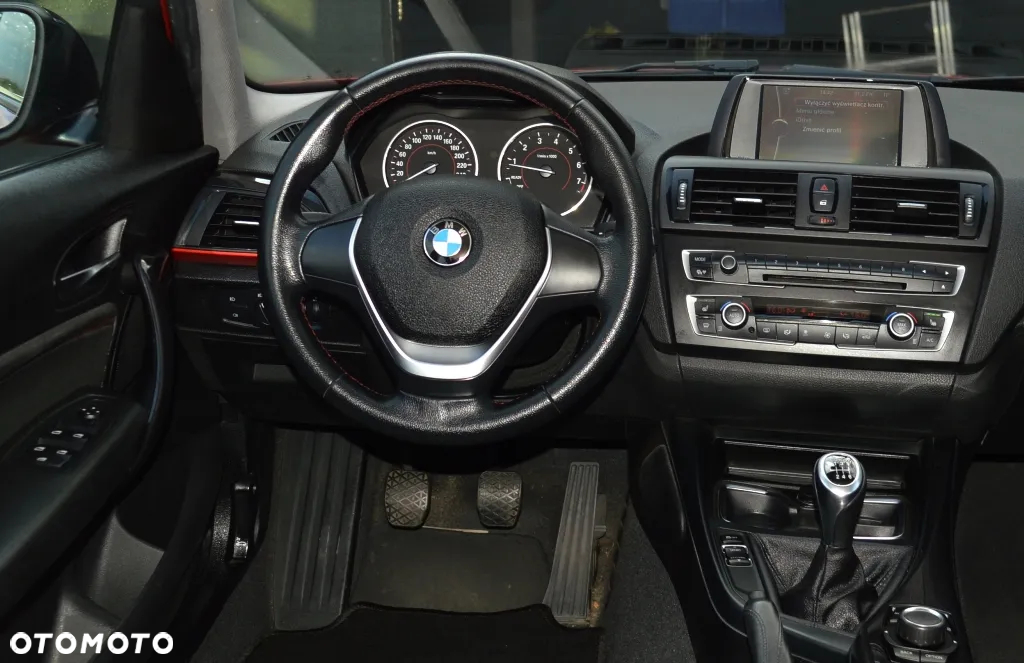 BMW Seria 1 - 27