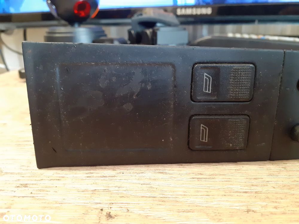 PANEL SZYB KIEROWCY AUDI 80 B4 - 2