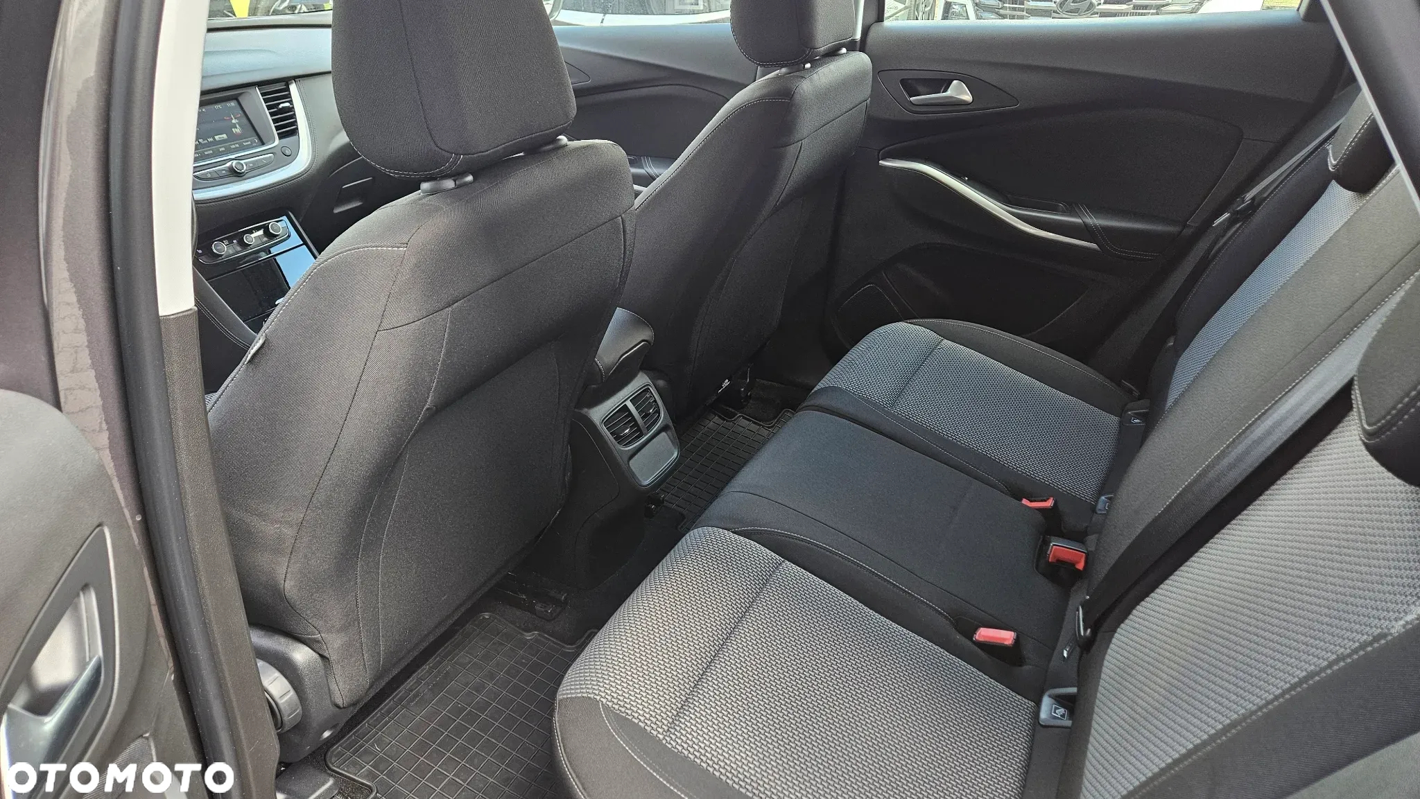 Opel Grandland X 1.2 T GPF Edition Business Pack S&S - 17
