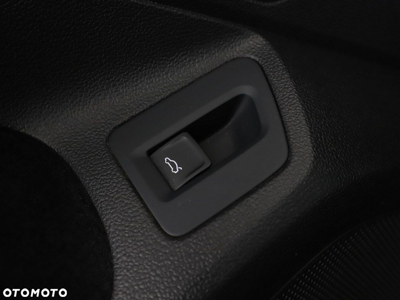 Volkswagen Passat 2.0 TDI BMT Trendline - 33