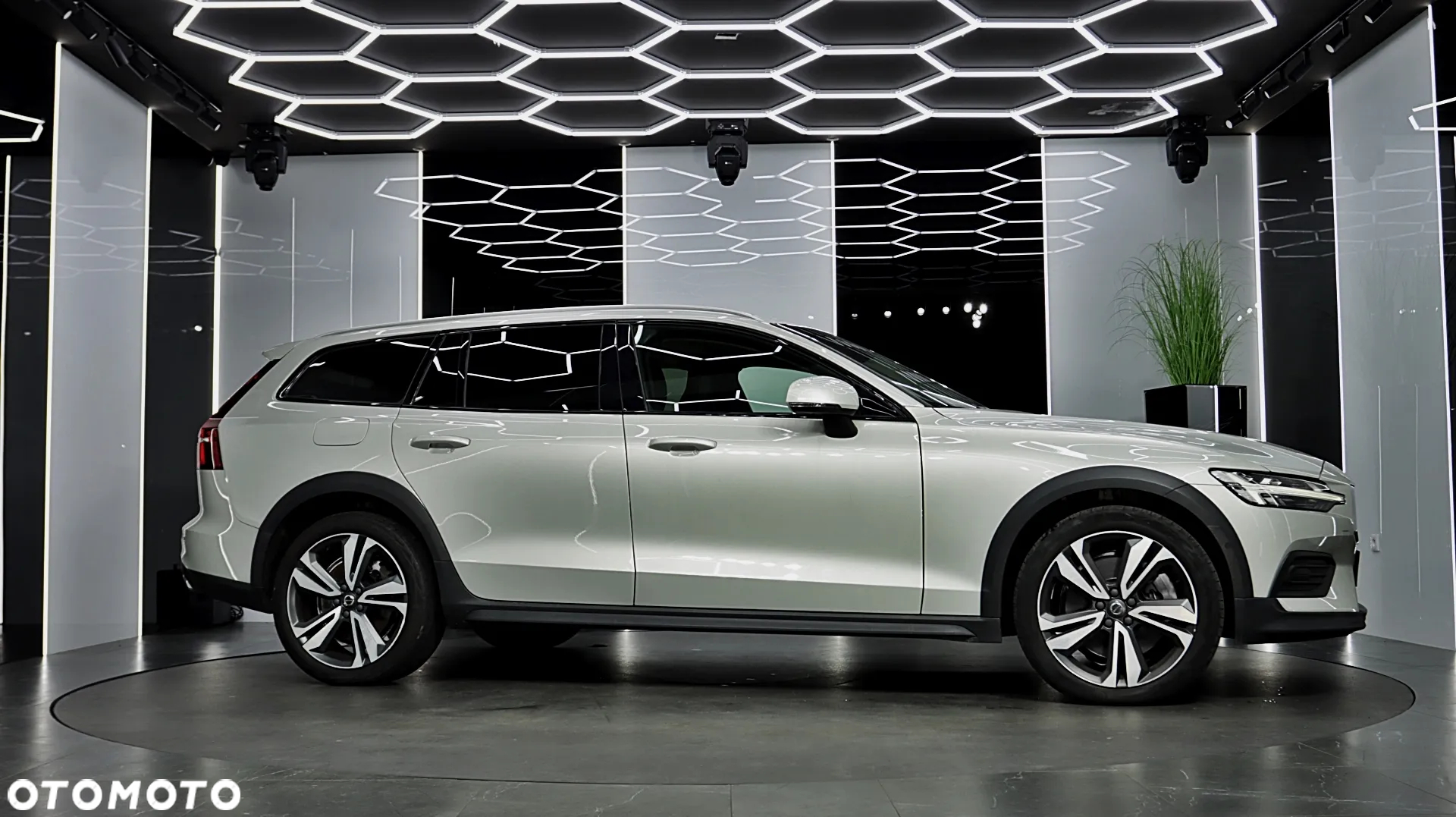 Volvo V60 Cross Country Pro D4 AWD - 12