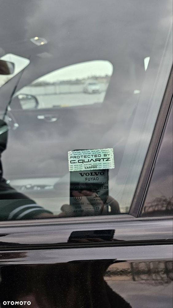 Volvo S60 T5 AWD R-Design - 8