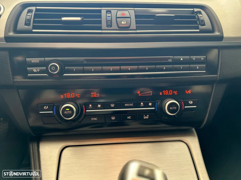 BMW 520 d Line Luxury Auto - 24
