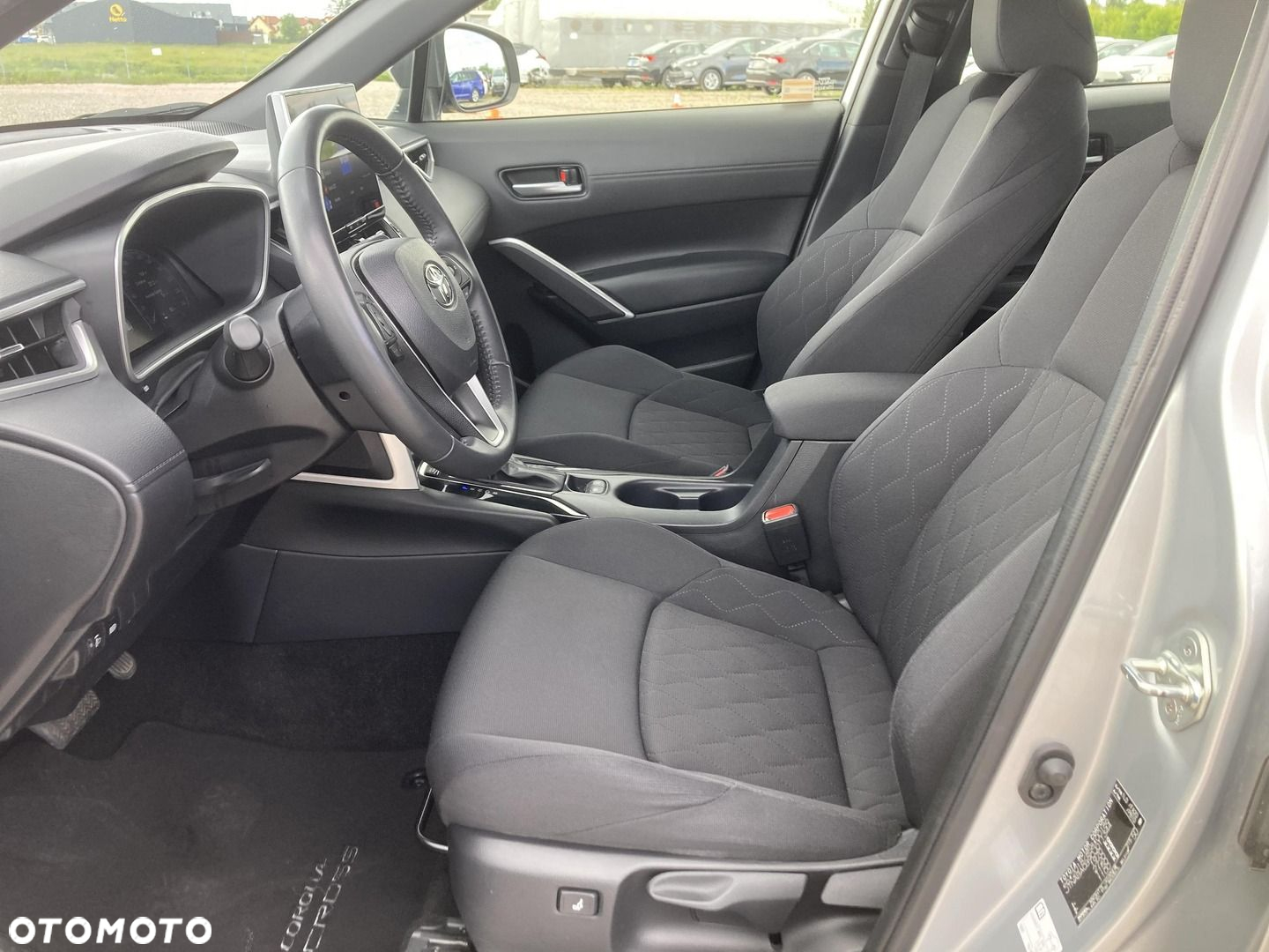 Toyota Corolla Cross 2.0 Hybrid Comfort - 16