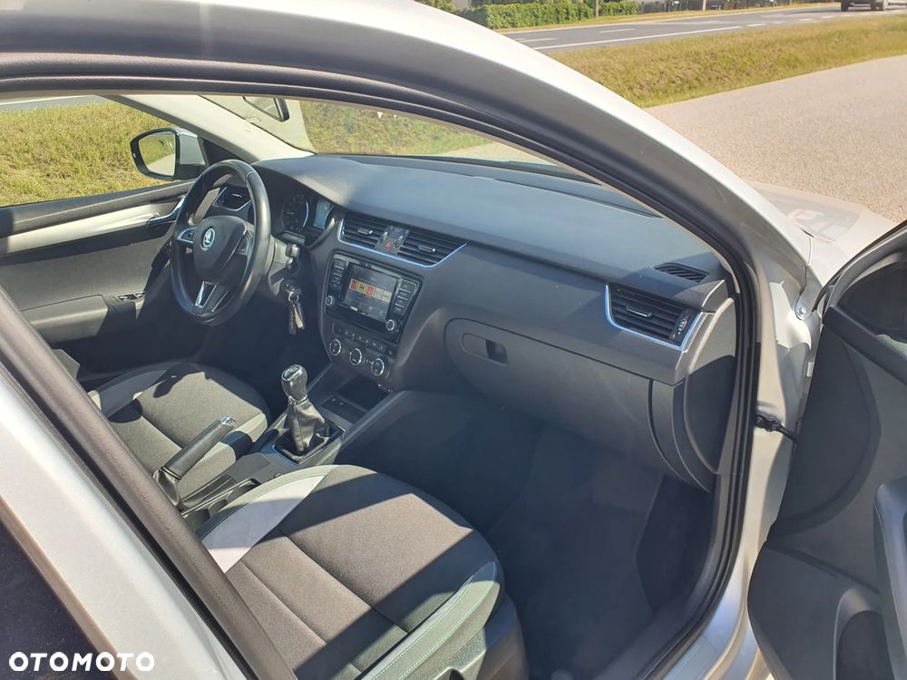 Skoda Octavia 1.6 TDI (Green tec) Joy - 12