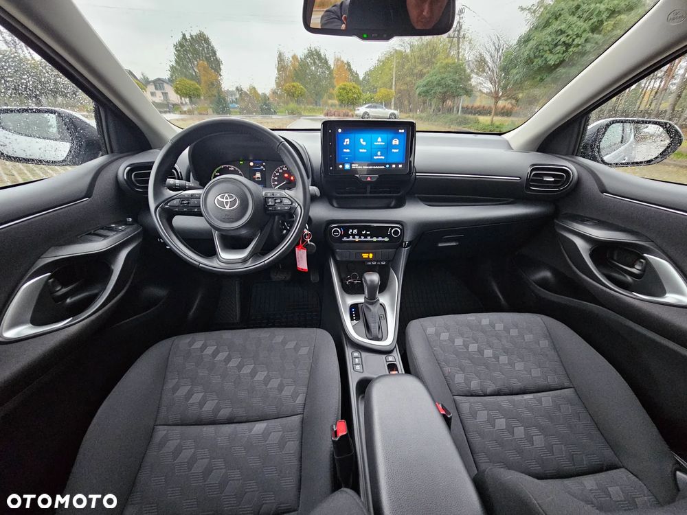 Toyota Yaris - 12