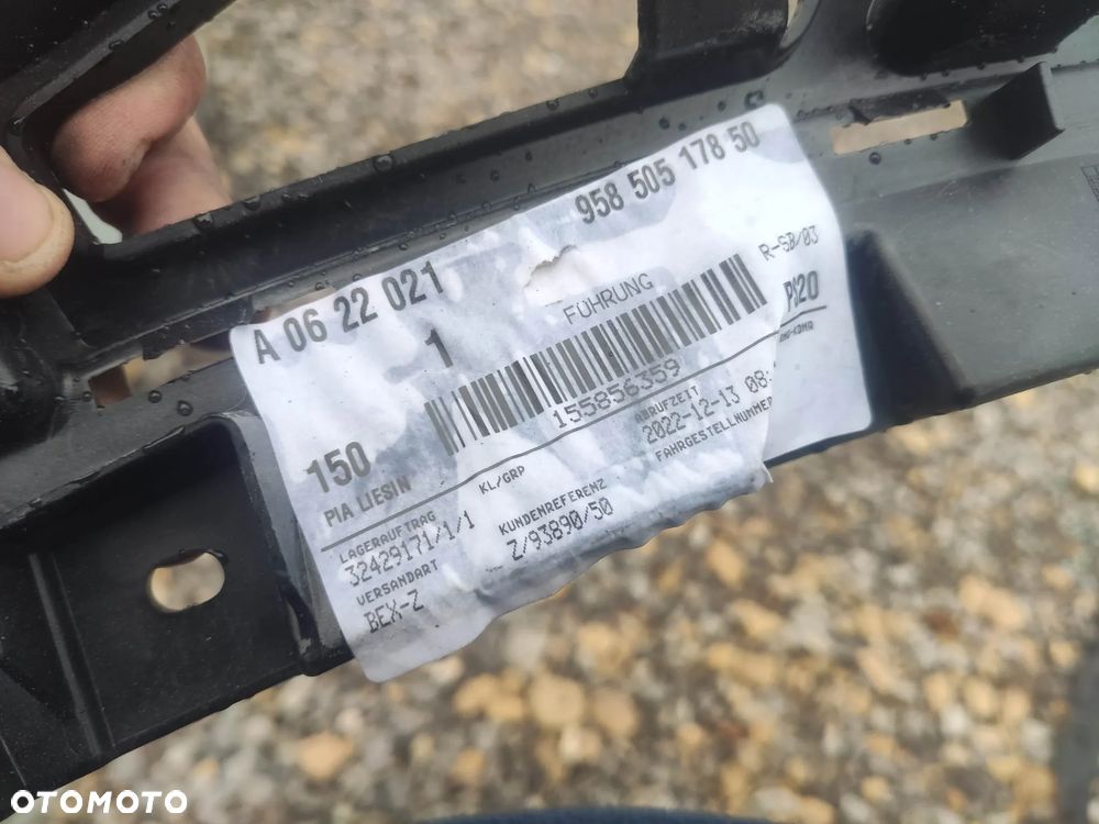 EU Ślizg zderzaka prawy przód Porsche Cayenne 15- 95850517850 - 3