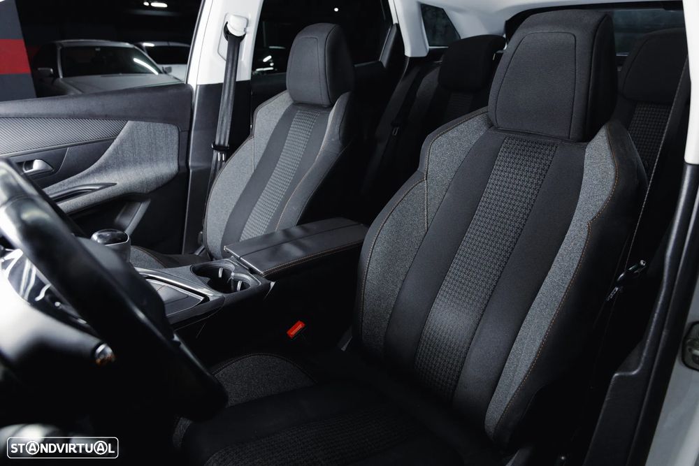 Peugeot 3008 1.2 PureTech Active - 12