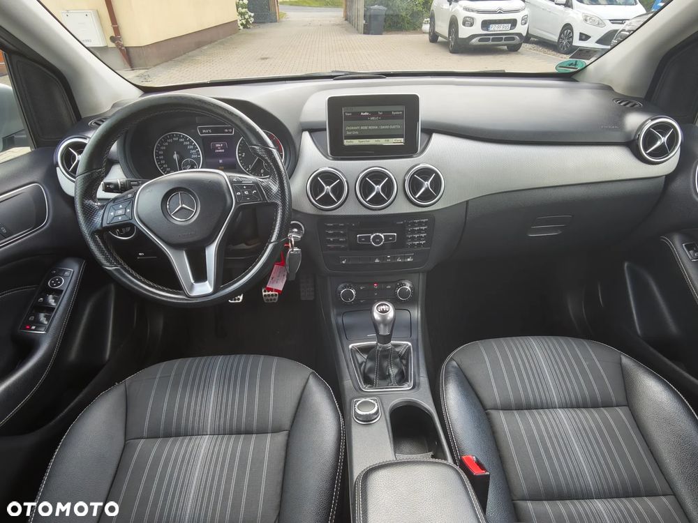 Mercedes-Benz Klasa B 180 CDI - 25