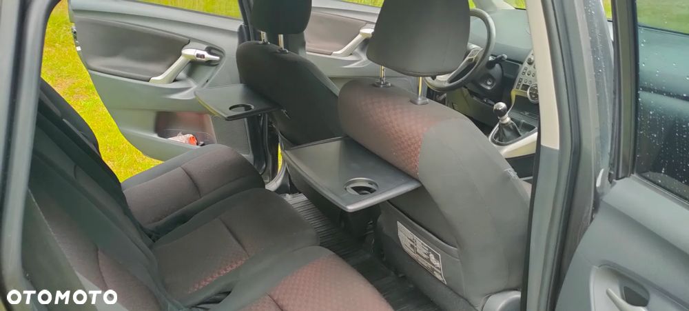 Toyota Verso 1.8 2010 7os - 21