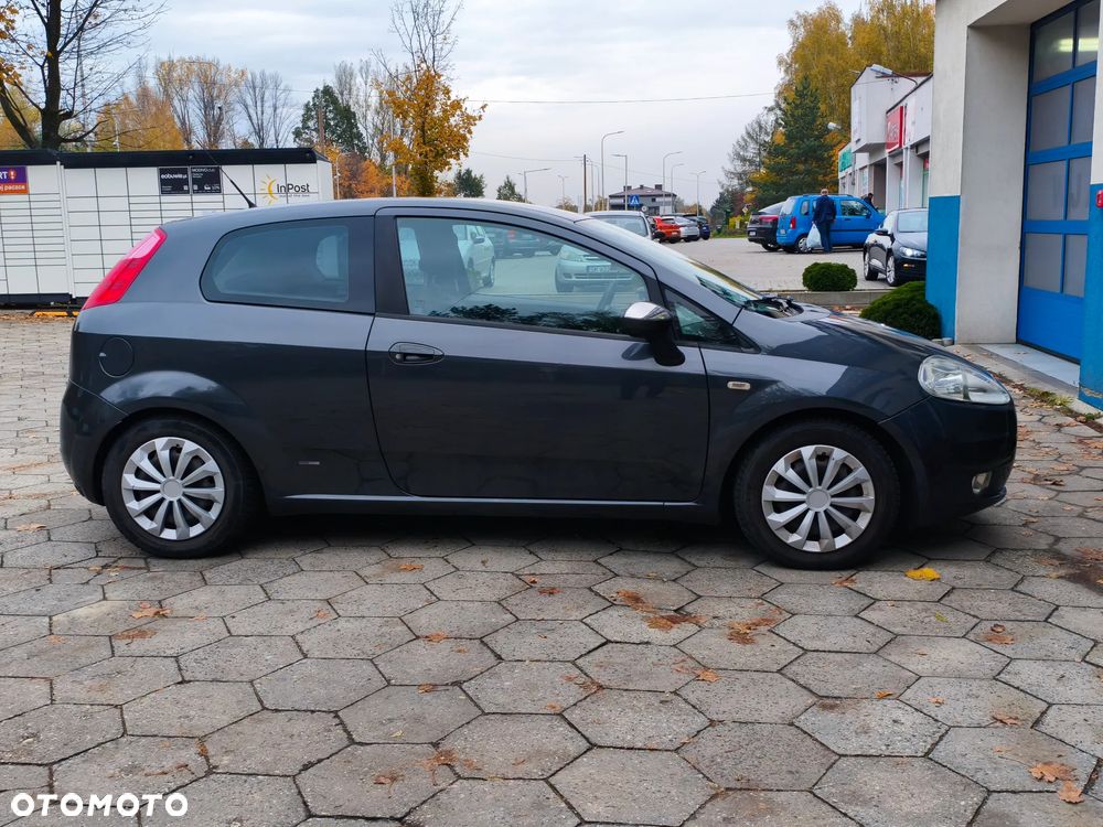 Fiat Grande Punto 2007 photo 3