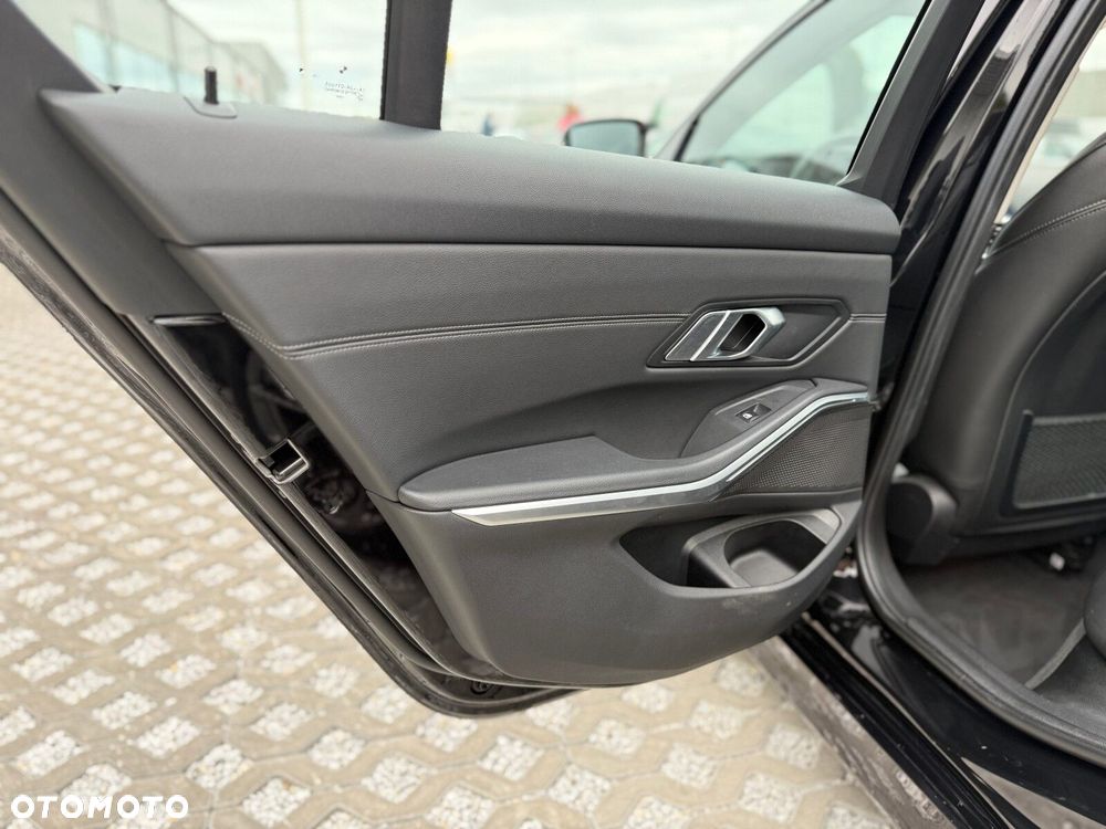 BMW Seria 3 - 9