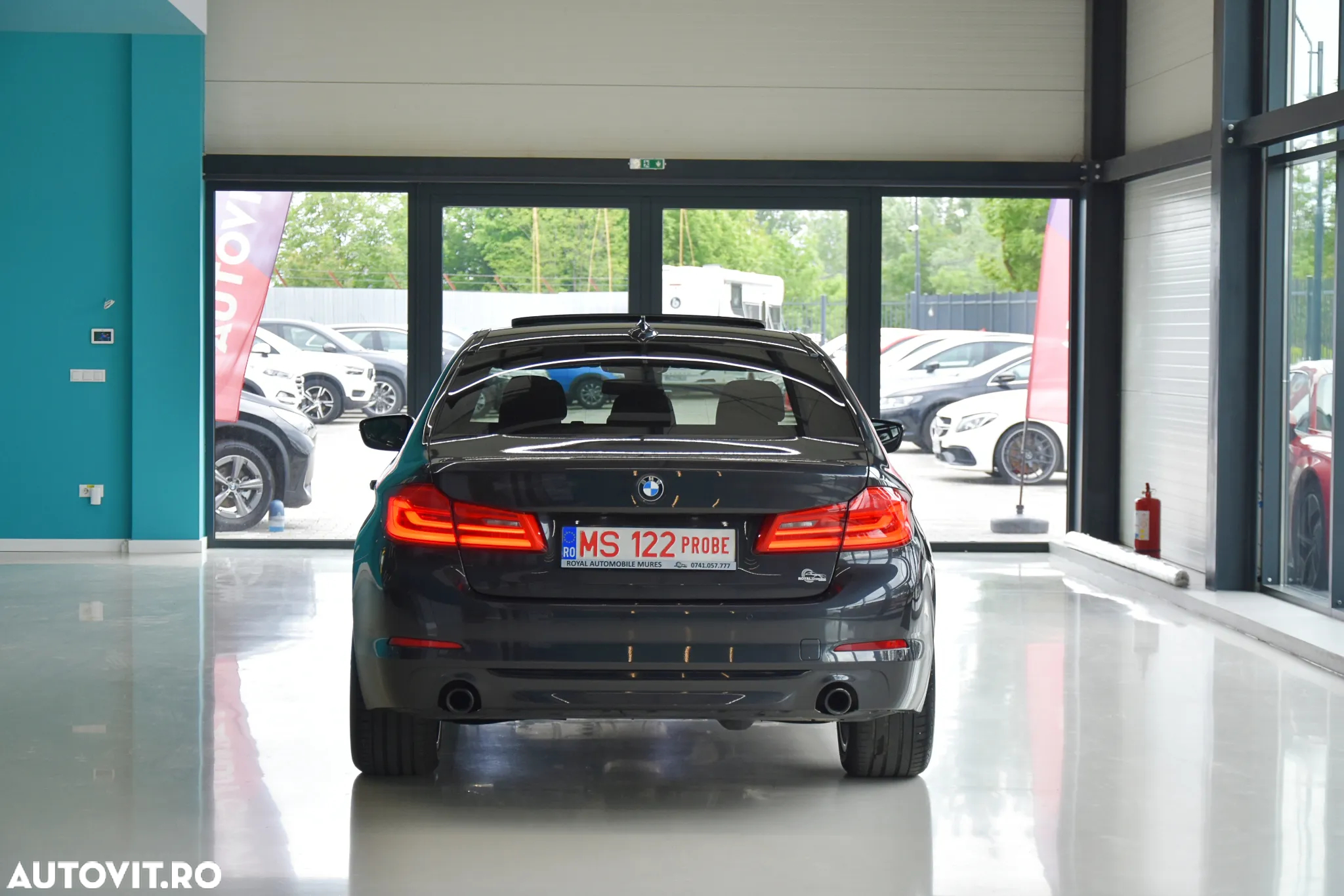 BMW Seria 5 520d xDrive Aut. Sport Line - 10