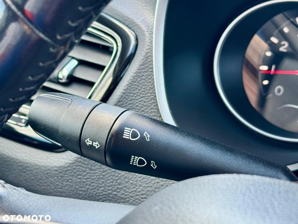 Jeep Compass 1.4 TMair Night Eagle FWD S&S - 32