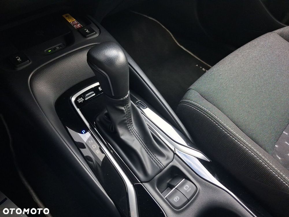 Toyota Corolla 1.8 Hybrid Comfort - 25