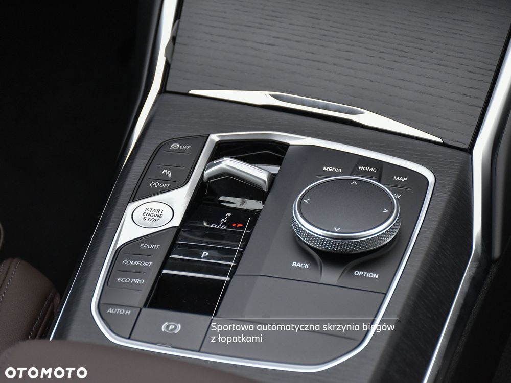 BMW Seria 3 330i M Sport - 29
