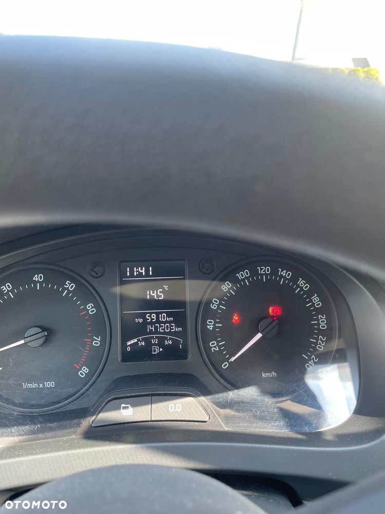 Skoda RAPID 1.2 TSI Active - 6