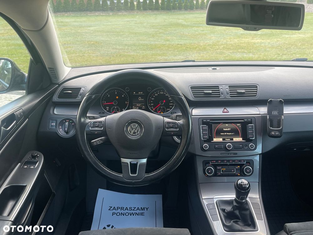 Volkswagen Passat 2.0 TDI DPF Highline - 13