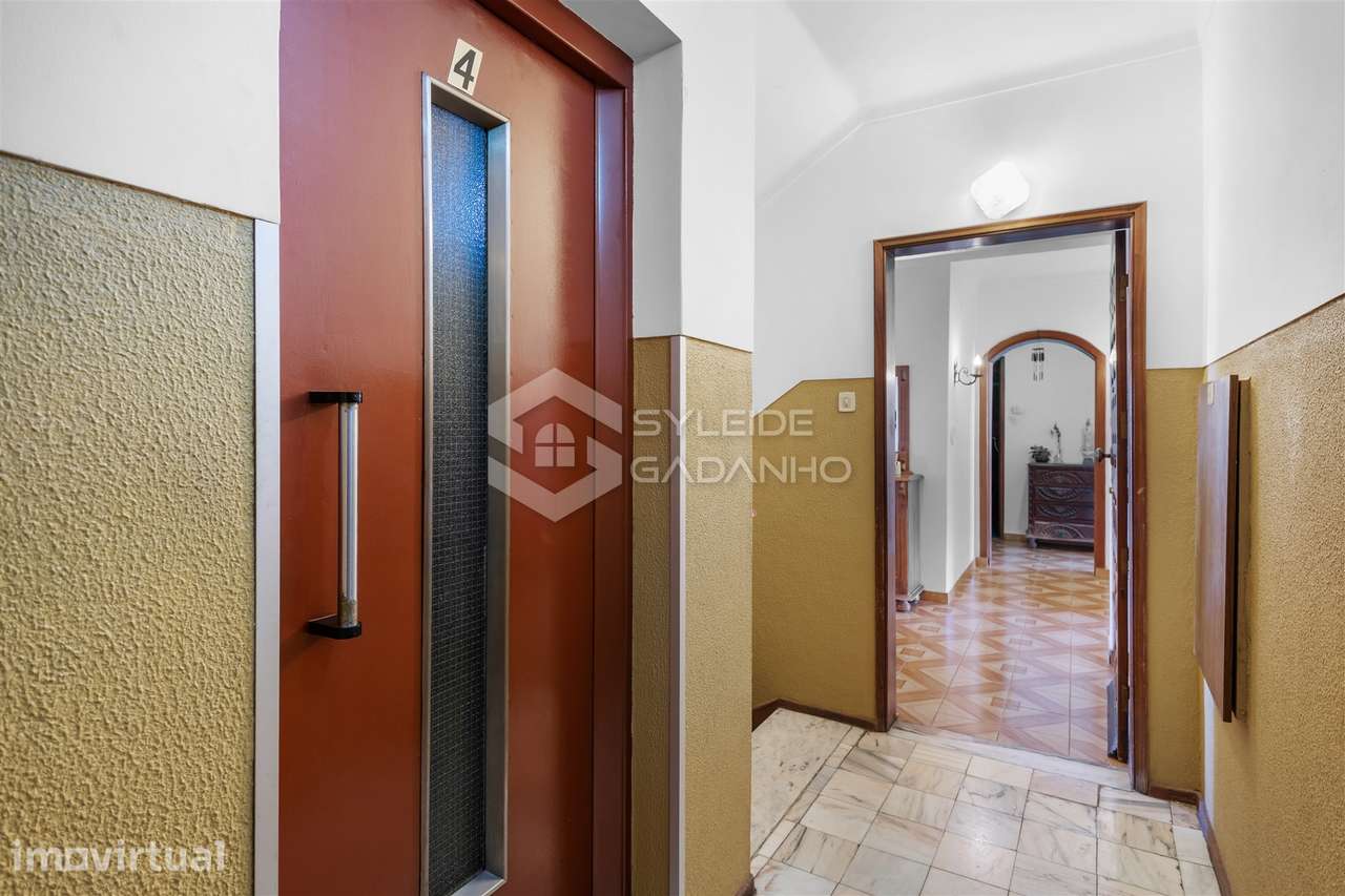 Apartamento T4 para VENDA na Calçada das Poldras, zona baixa da Covilh - Grande imagem: 4/50