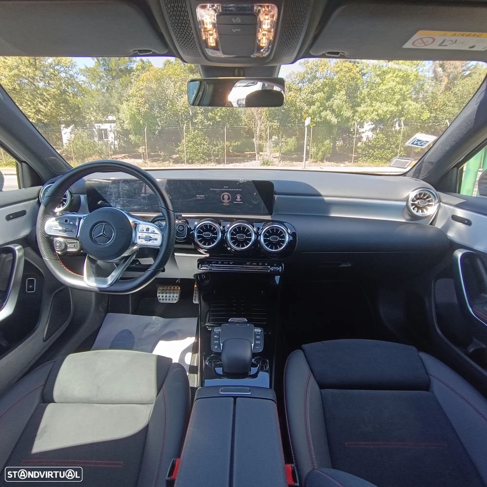 Mercedes-Benz A 250 e AMG Line - 20