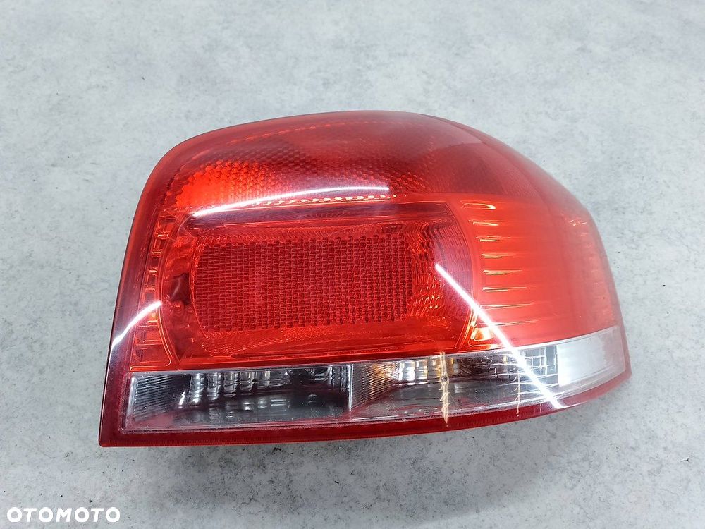 LAMPA TYLNA PRAWA AUDI A3 8P/8PA/8P7 8P0945096 HATCHBACK - 2