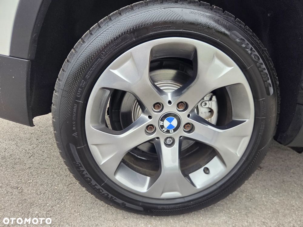 BMW X1 xDrive18d - 27