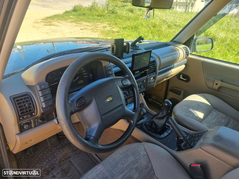 Land Rover Discovery 2.5 TD5 - 11