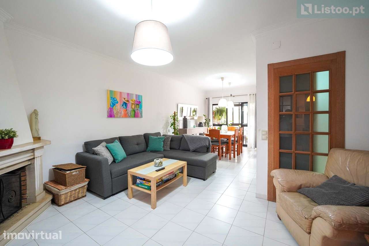 Apartamento T2+1 com Garagem Box na Quinta do Barão, Carcavelos - Grande imagem: 3/41