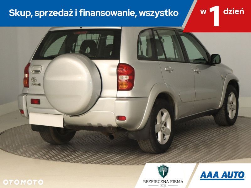 Toyota RAV4 - 7