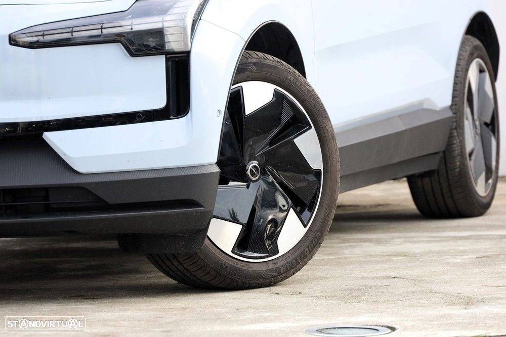 Volvo EX30 69 kWh Single Motor Extended Range Ultra - 29