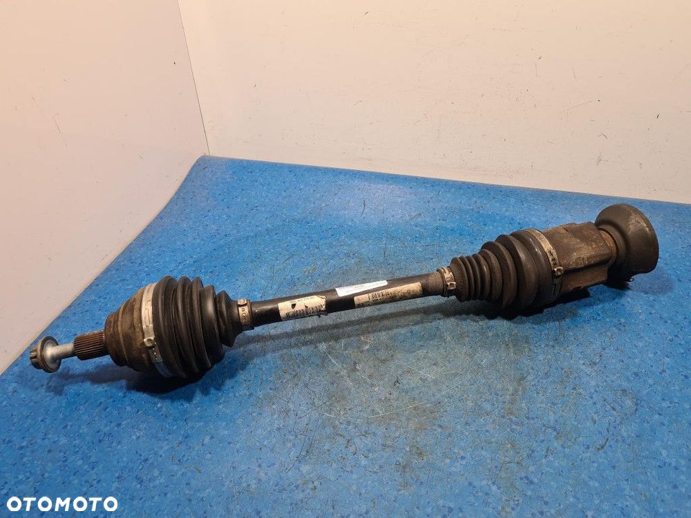 VOLKSWAGEN PASSAT B8 PÓŁOŚ PRAWA PRZÓD 3Q0407272BG CUAA - 1