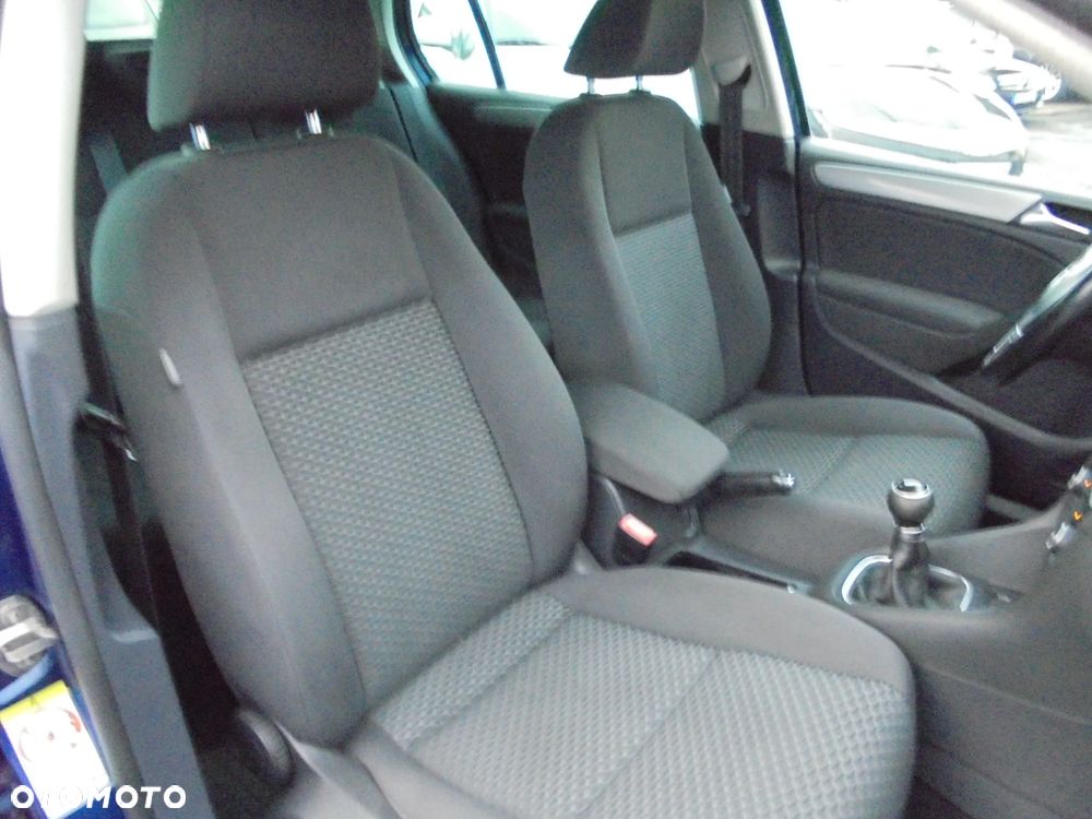 Volkswagen Golf 1.6 TDI DPF Comfortline - 14