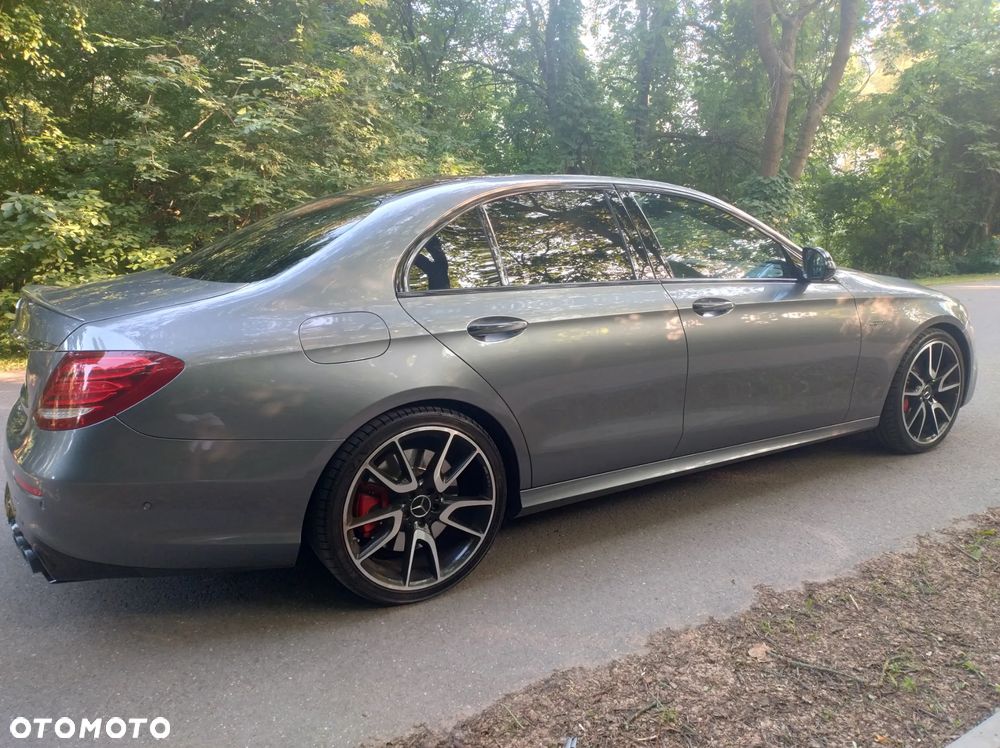 Mercedes-Benz Klasa E - 6