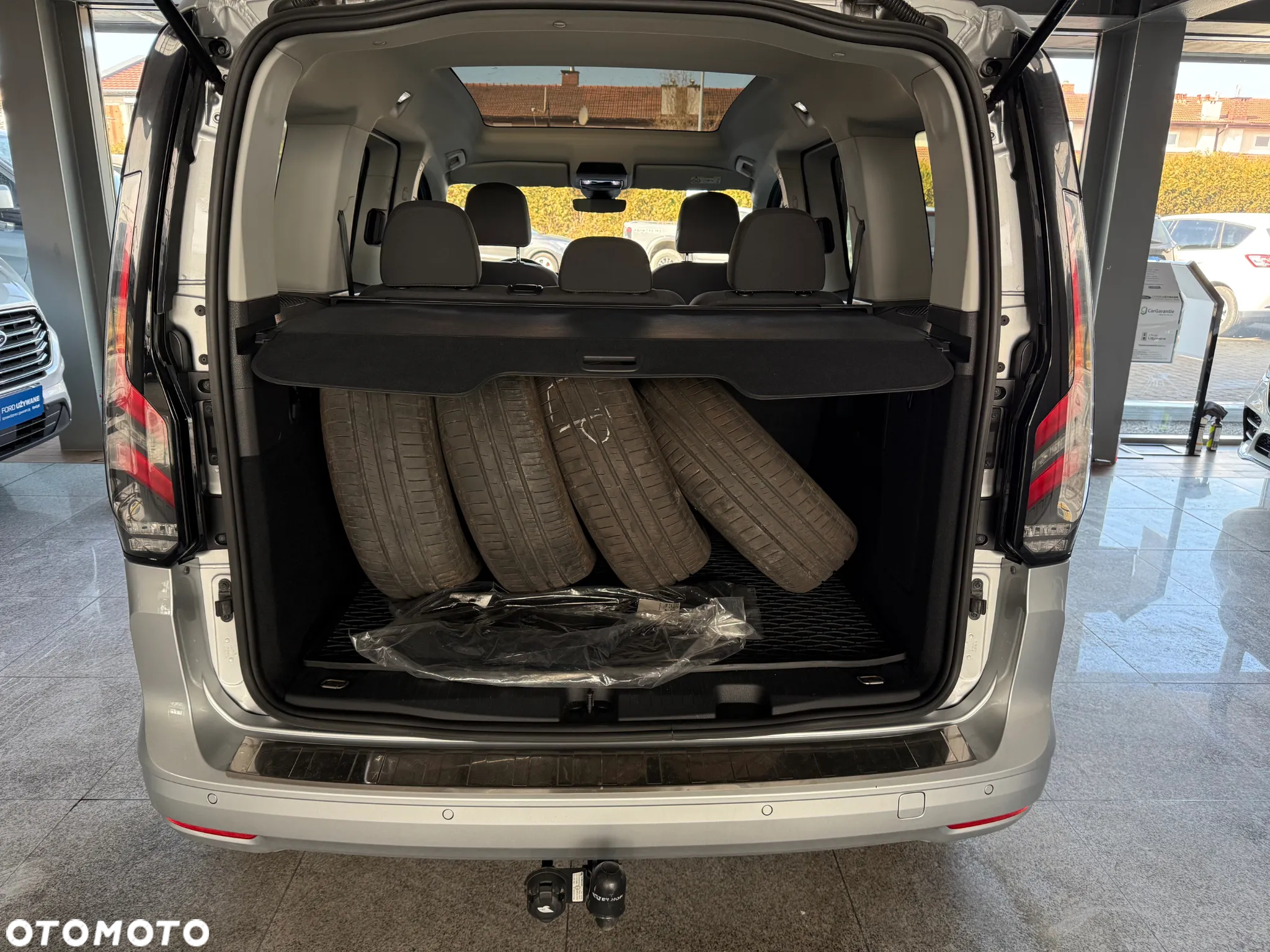 Ford Tourneo Connect 2.0 EcoBlue Titanium - 15
