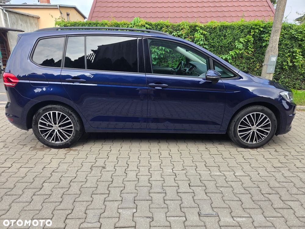 Volkswagen Touran 2.0 TDI SCR UNITED - 6