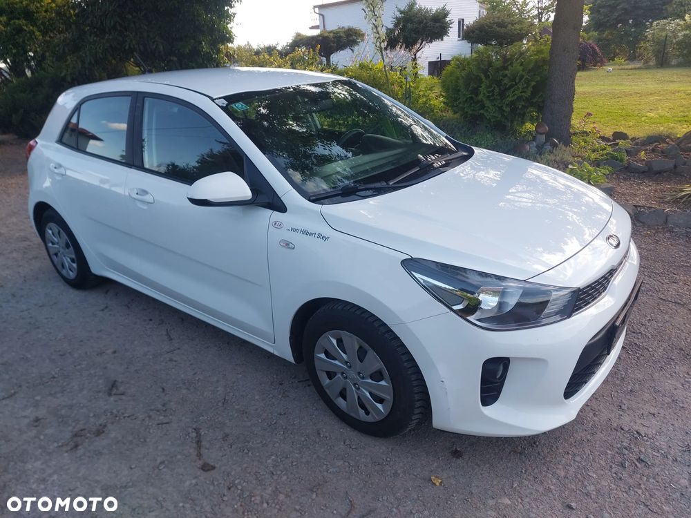 Kia Rio - 12