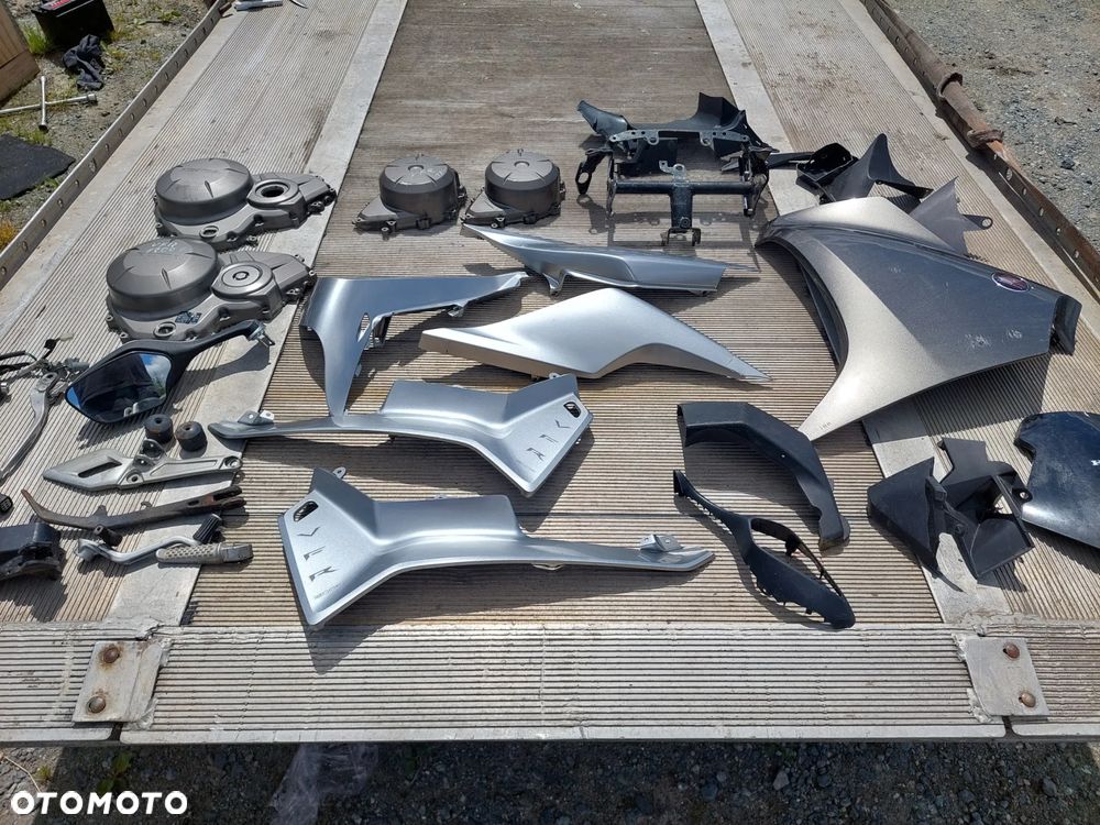 HONDA VFR 1200 F owiewka stelaż lusterko wypełnienie dekiel podnóżek błotnik - 1