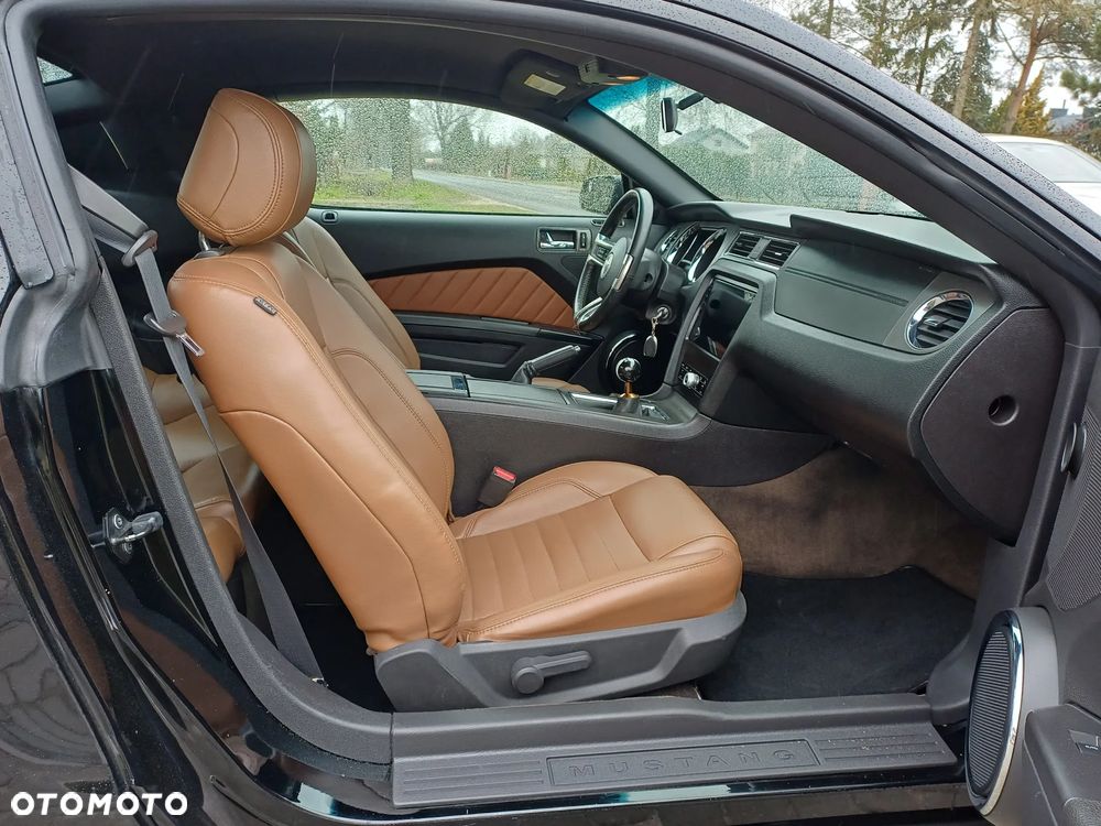 Ford Mustang 3.7 V6 - 24