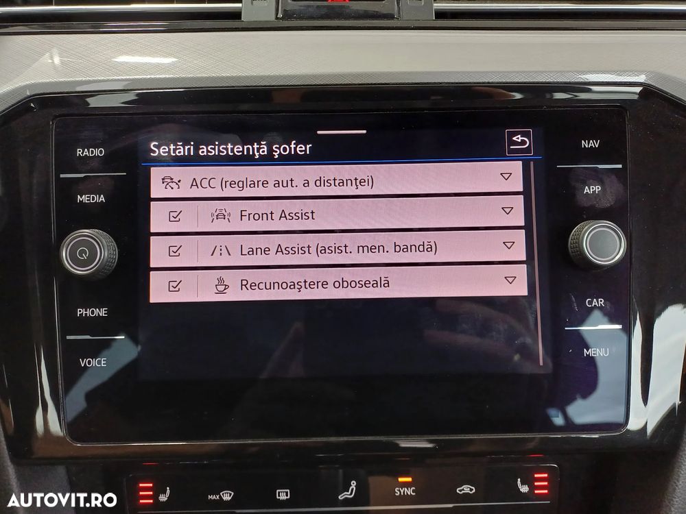 Volkswagen Passat 2.0 TDI DSG Comfortline - 27