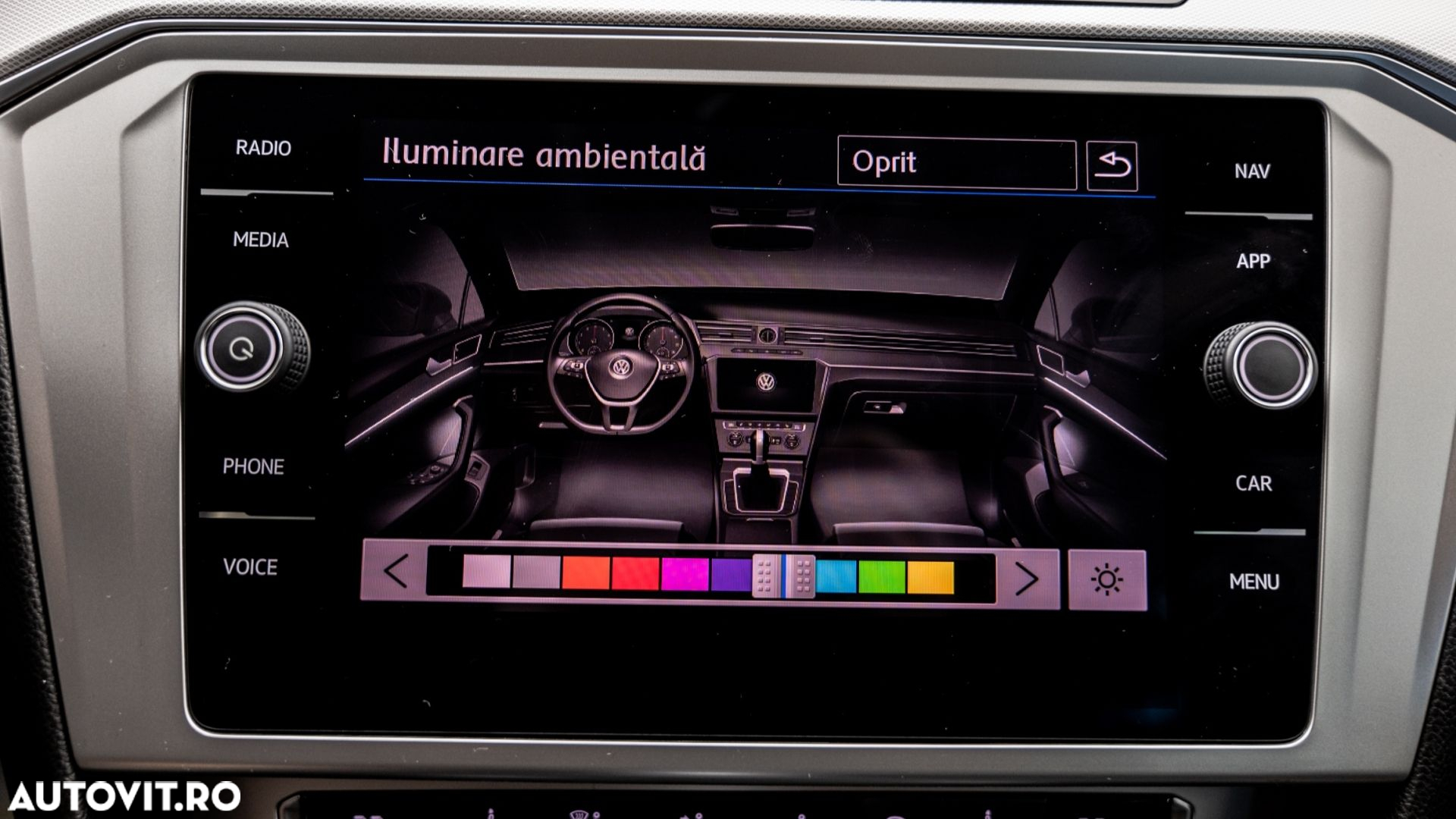 Volkswagen Passat Variant 2.0 TDI SCR DSG Comfortline - 27
